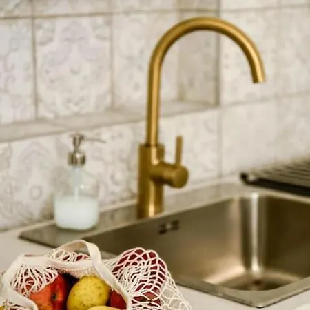 Parókia és Coworking A Balaton Mellett Appartamento Kaptalantoti