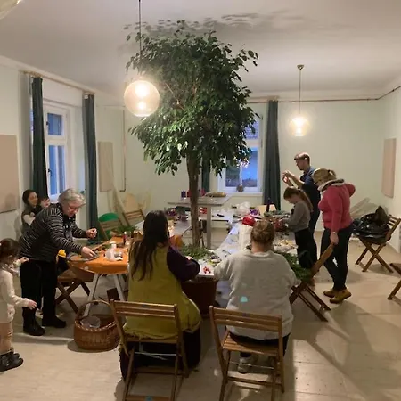 Lägenhet Parokia Es Coworking A Balaton Mellett