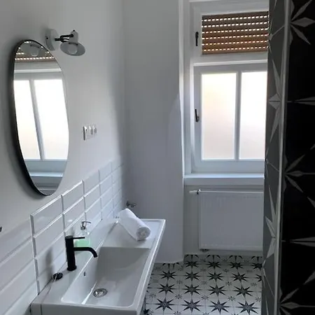 Διαμέρισμα Parokia Es Coworking A Balaton Mellett *