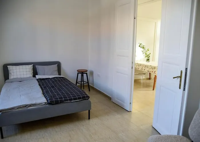 Parokia Es Coworking A Balaton Mellett *