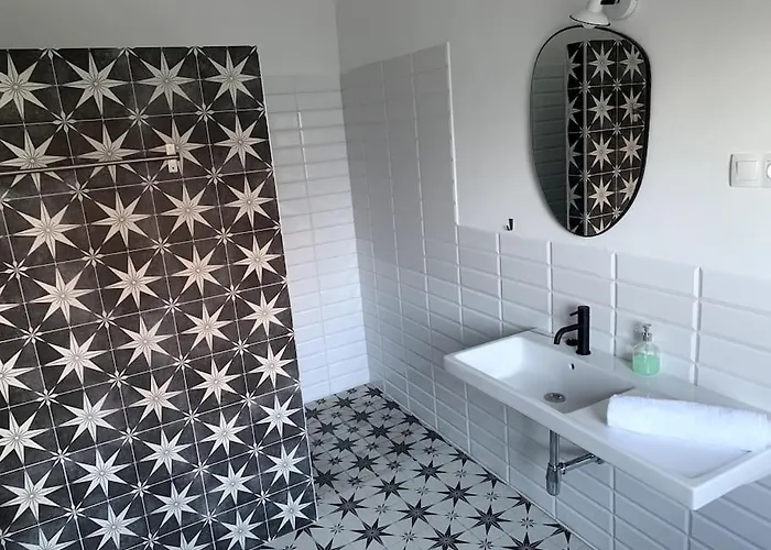 Parokia Es Coworking A Balaton Mellett * Kaptalantoti